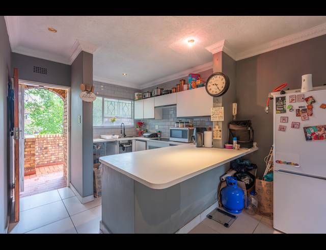 2 BEDROOM APARTMENT FOR SALE IN BUCCLEUCH